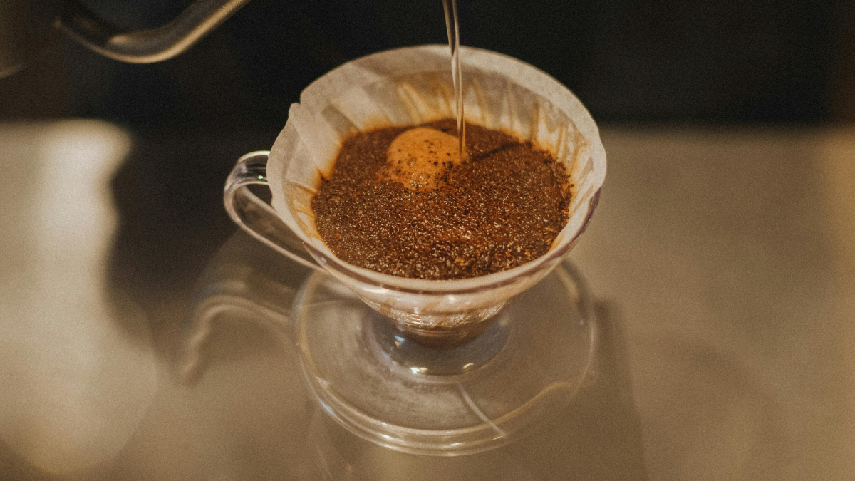 Why the Pour-Over Coffee Ratio Matters More Than You Think - 1Zpresso